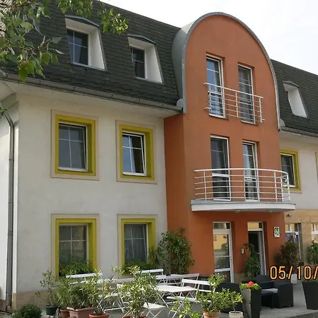Ned Hockey Hotel 3*