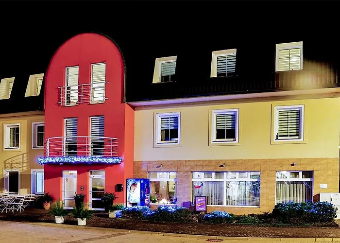 Hotel Ned Hockey 3*