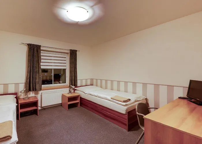Ned Hockey Hotel